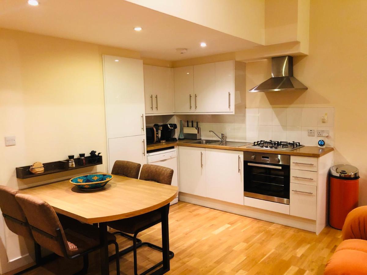 2 Bed 2 Bath With Private Parking Διαμέρισμα Εδιμβούργο Εξωτερικό φωτογραφία